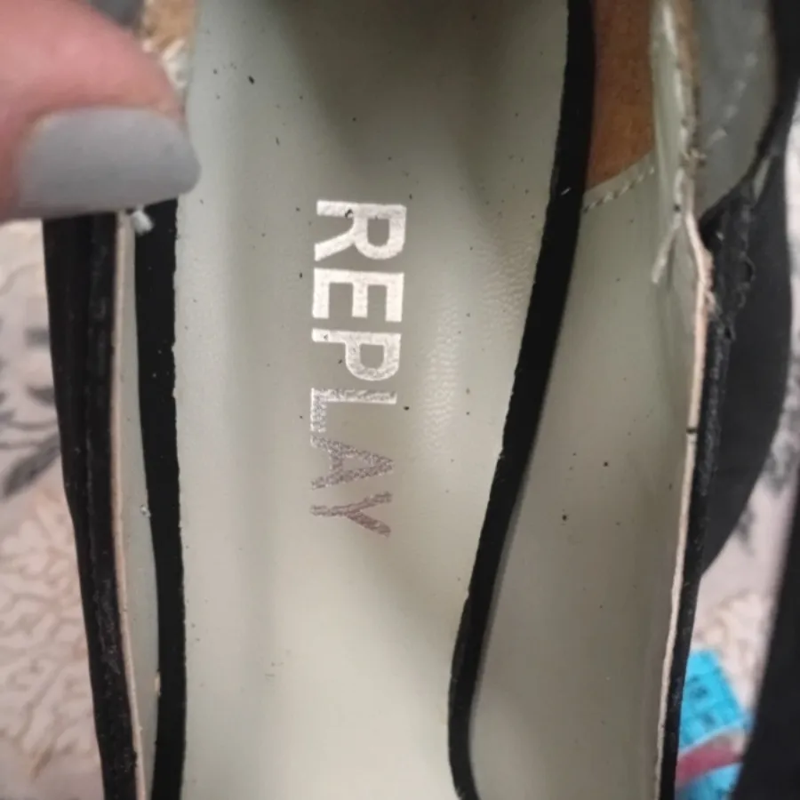 کفش مشکی جیر