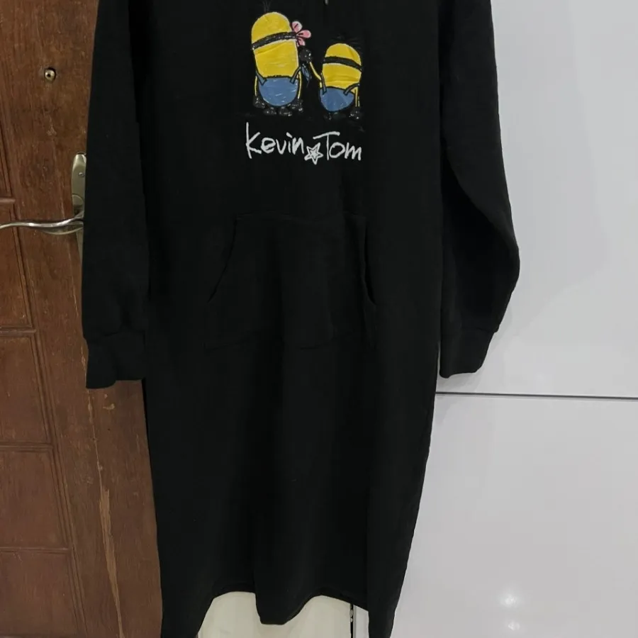 هودی بلند  در حد نو