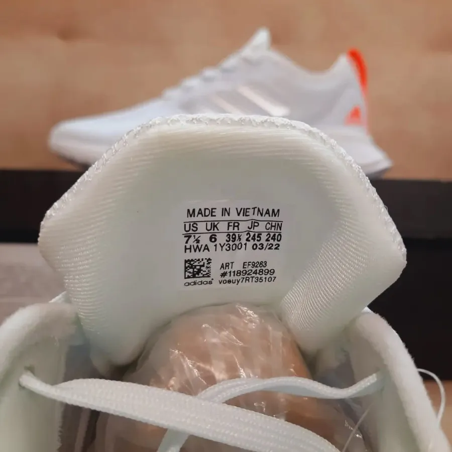 کتونی آدیداس