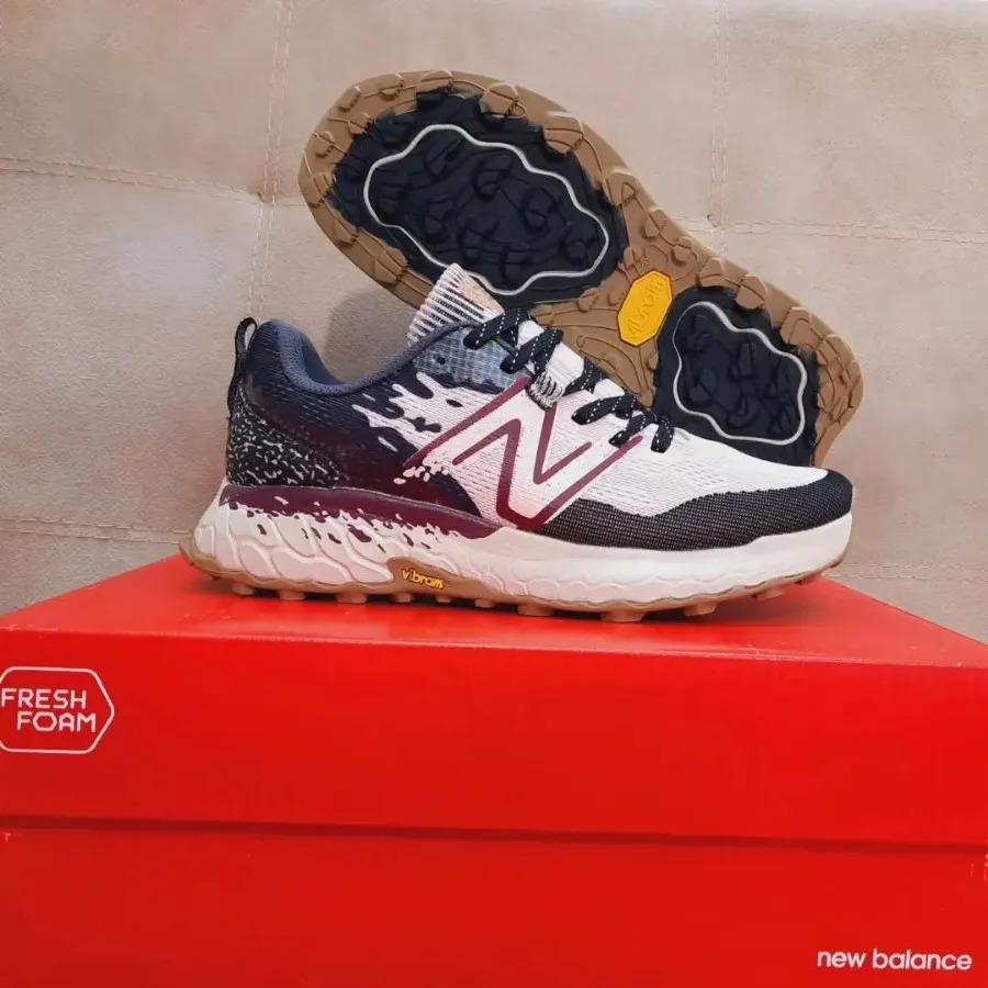 کتونی نیوبالانس