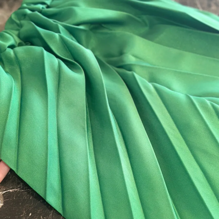 شلوار پلیسه