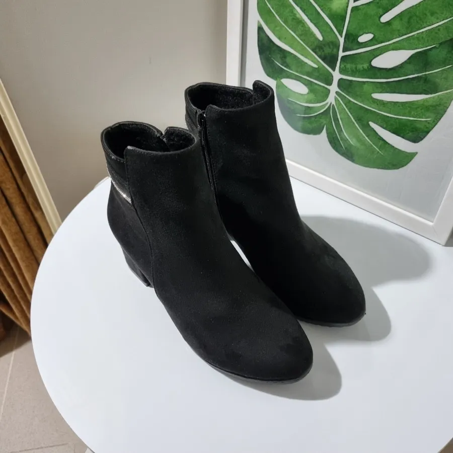 نیم بوت جیر