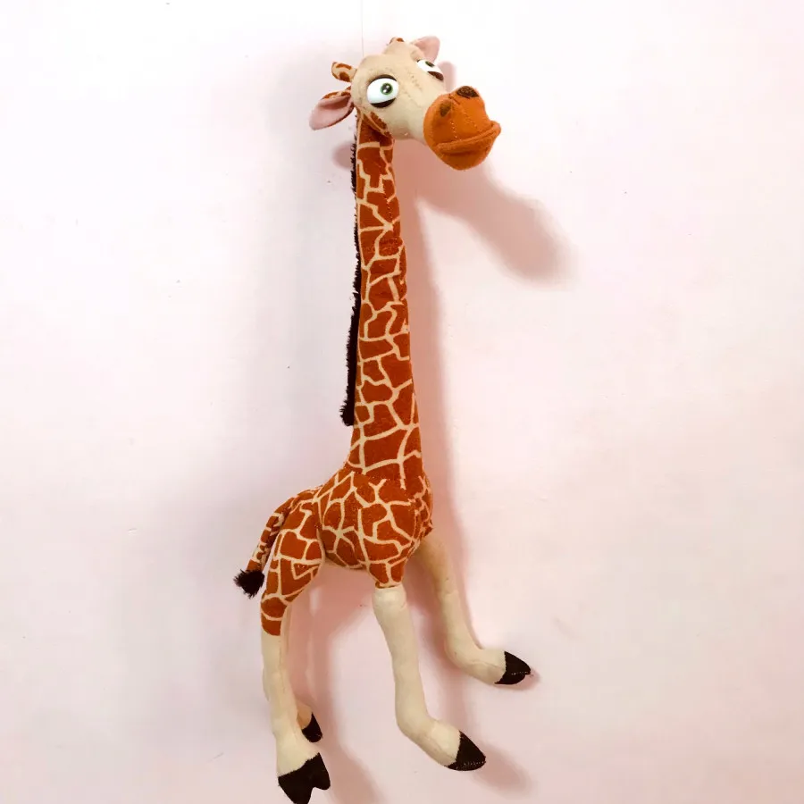 عروسک زرافه ماداگاسکار