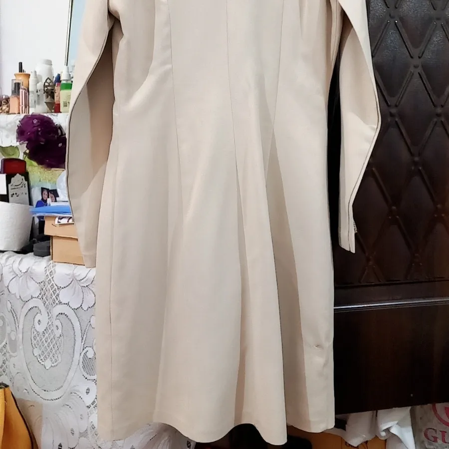 مانتو کرم مجلسی