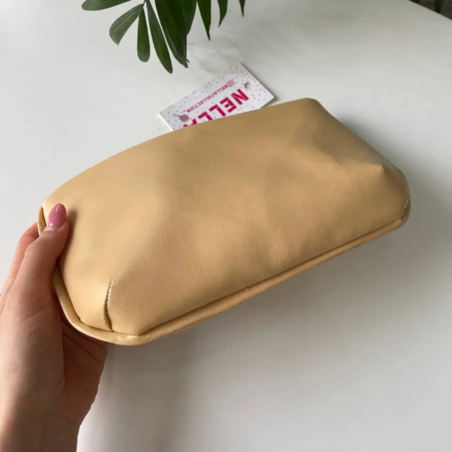 کیف کرم چرم