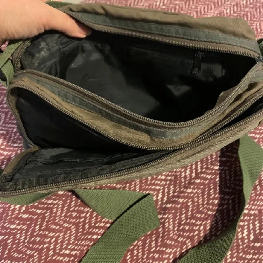 کیف دوشی جا دار