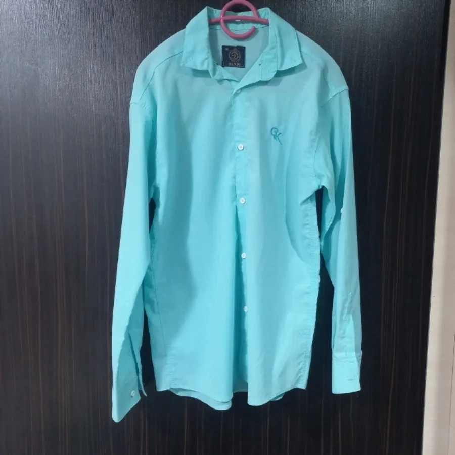 پیراهن مردانه