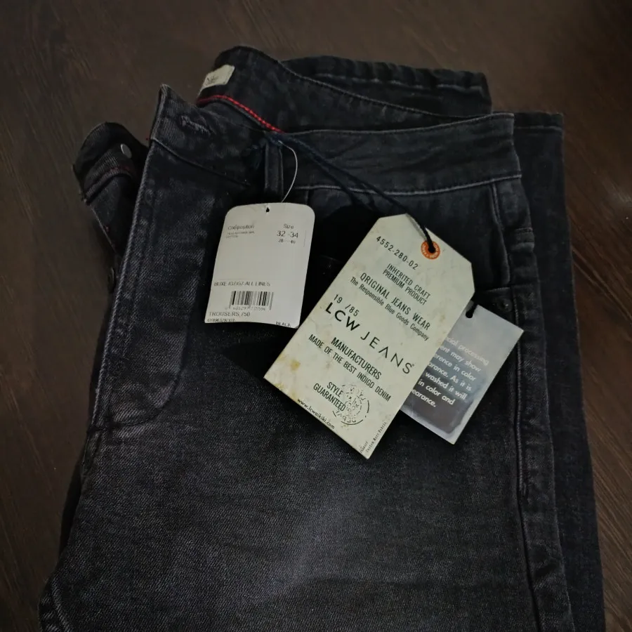 شلوار جین کشی مشکی