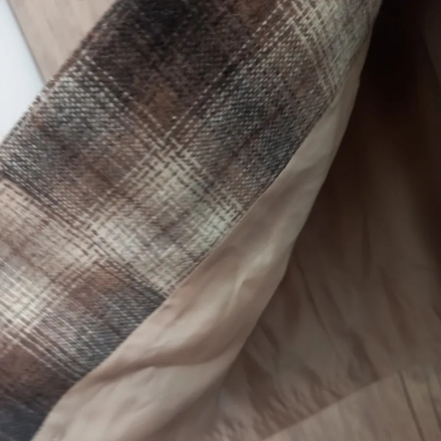 پالتو چهارخونه