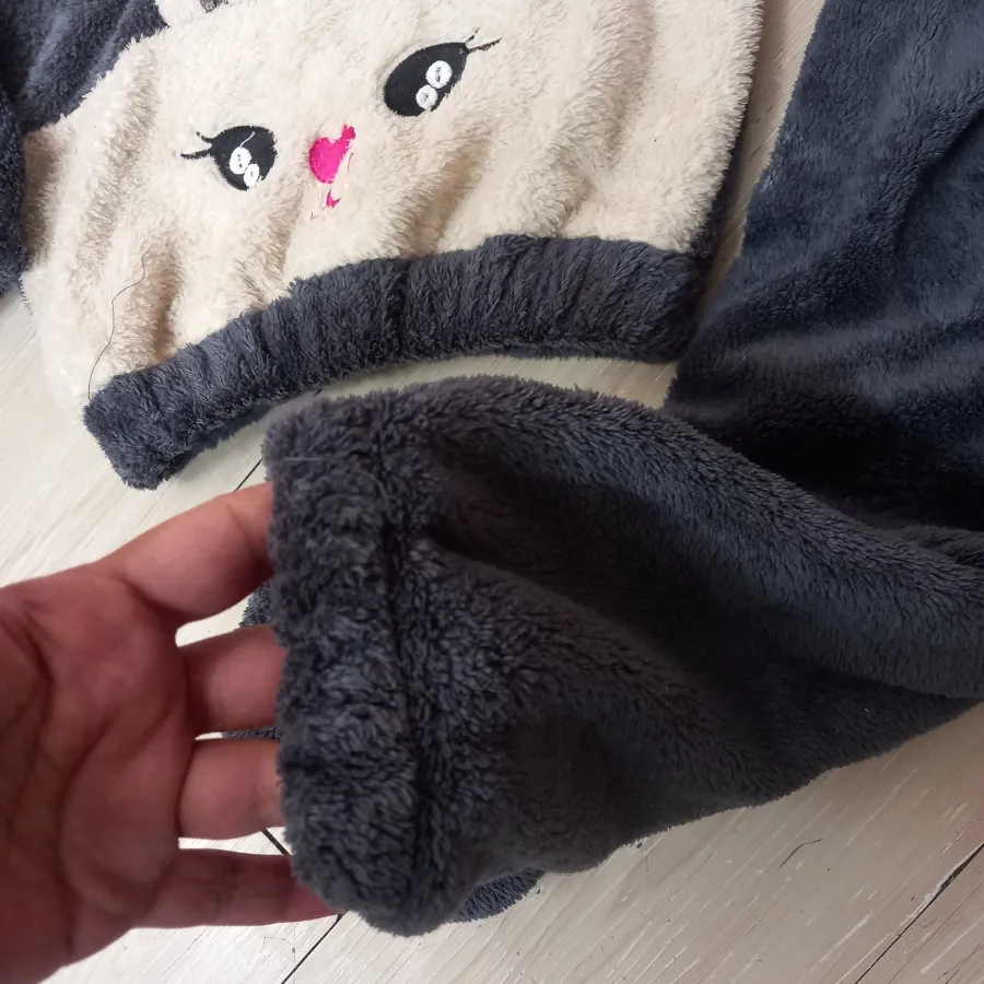 هودی و شلوار گرم