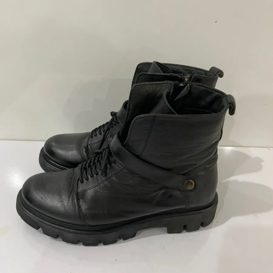 بوت چرم پاندورا