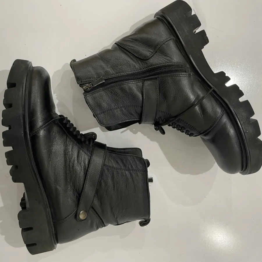 بوت چرم پاندورا