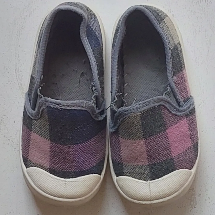 کفش بچگانه 25