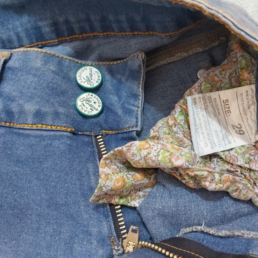 شلوار جین زنانه