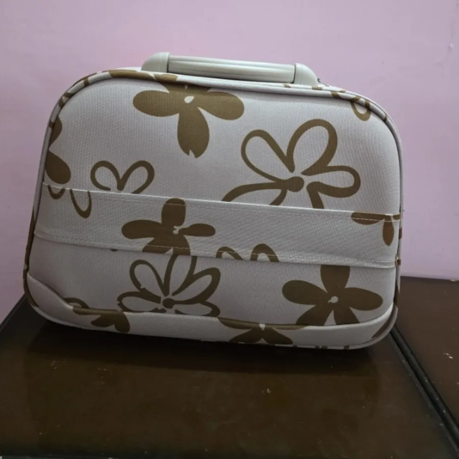 کیف بزرگ لوازم آرایش