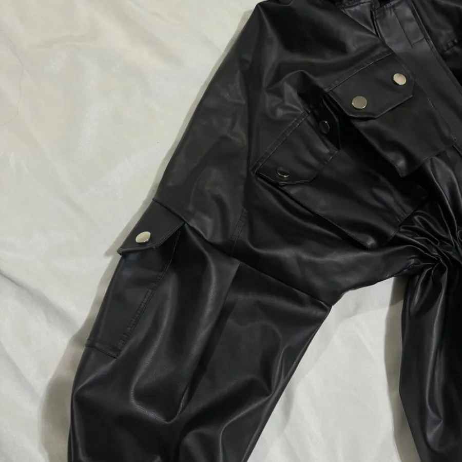 کاپشن چرم یونیک