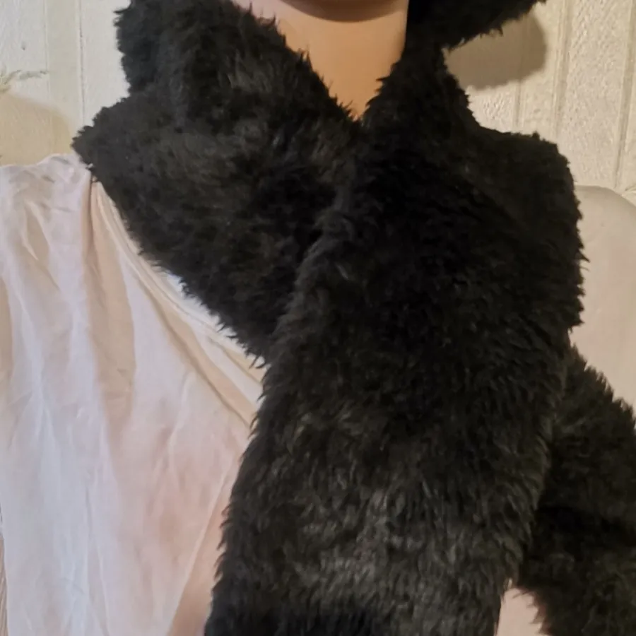 شال کلاه خز