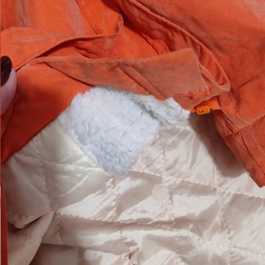 کاپشن بارانی