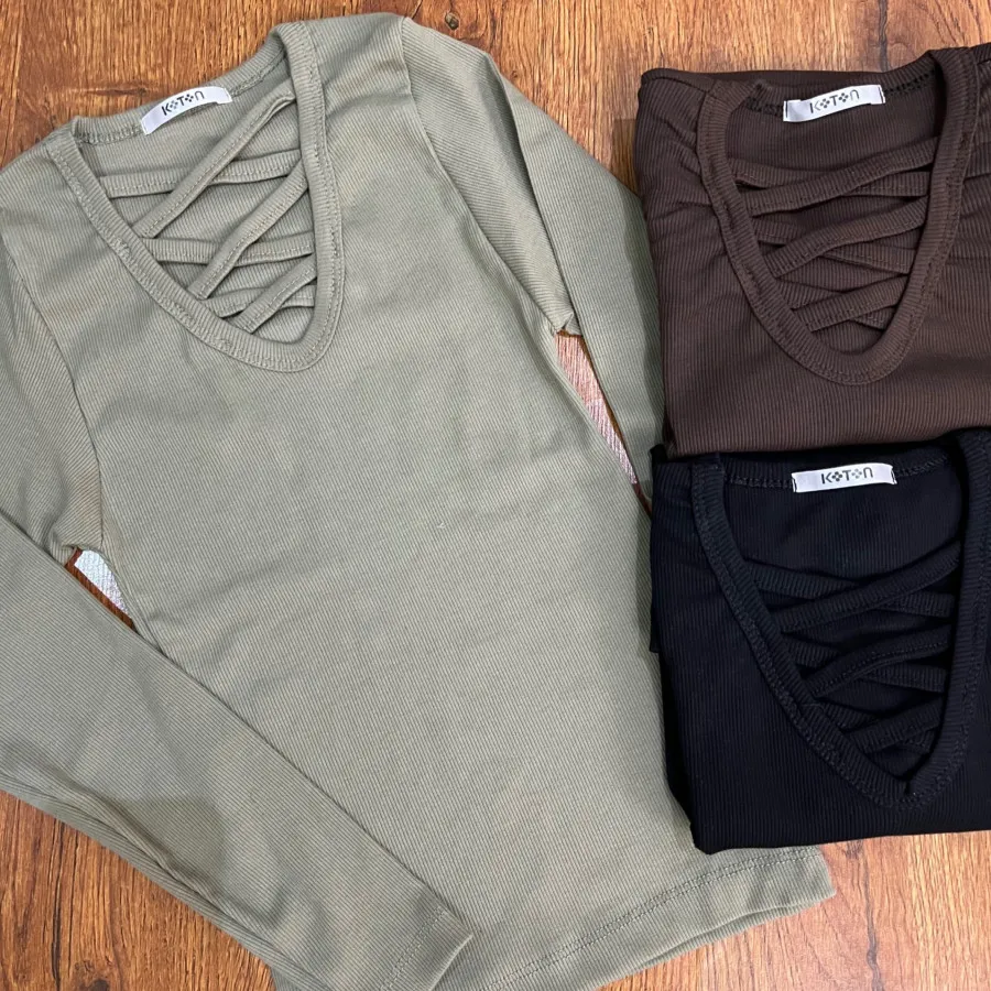 کراپ یقه ضربدری