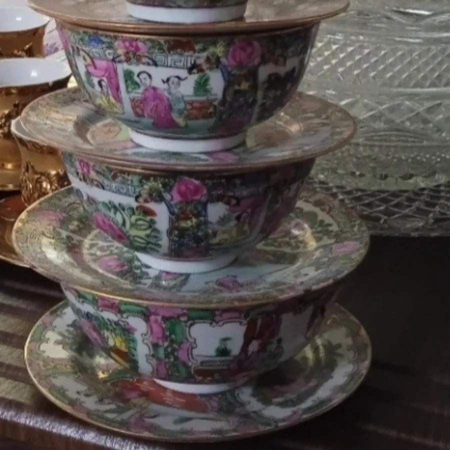 قاب و قدح گل مرغی