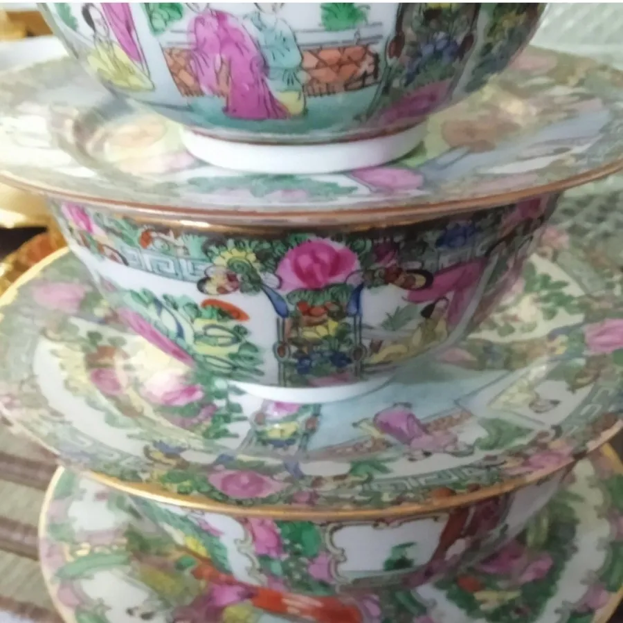 قاب و قدح گل مرغی