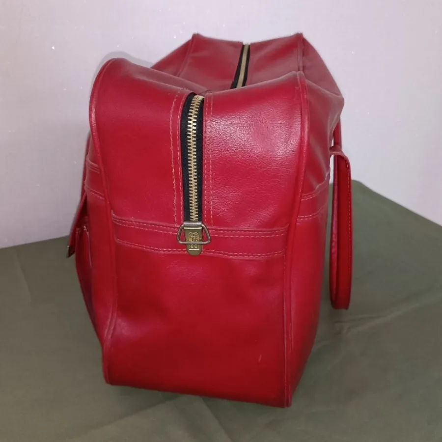 ساک چرم قدیمی