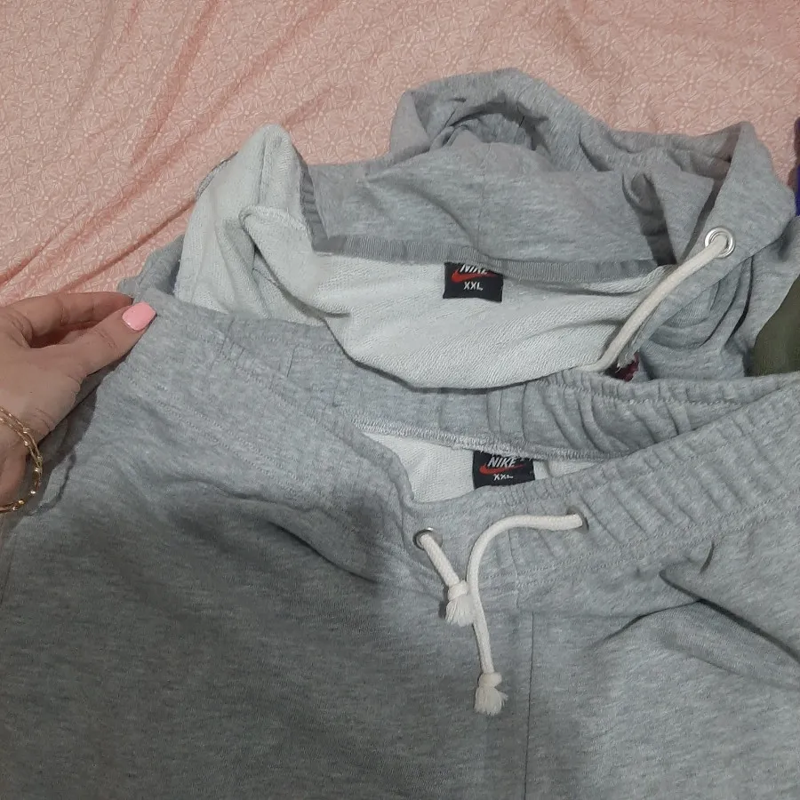 شلوار و سویشرت