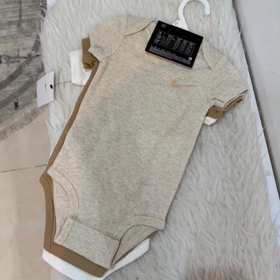 بادی اورجینال نایکی