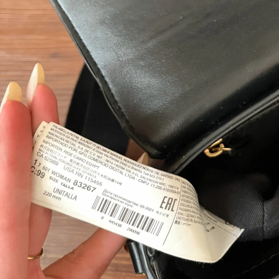 کیف مشکی منگو