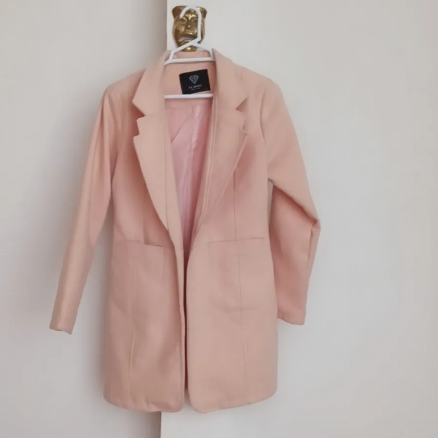 پالتوزنانه جنیفرکرم صورتی