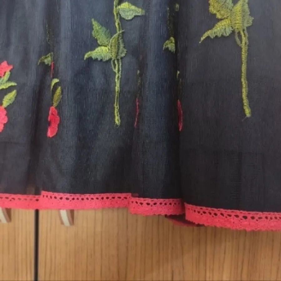 پیراهن مشکی