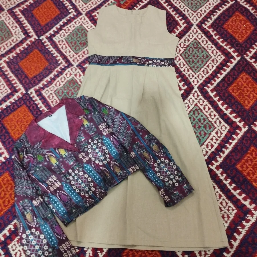 کت و سارافون مجلسی لنین