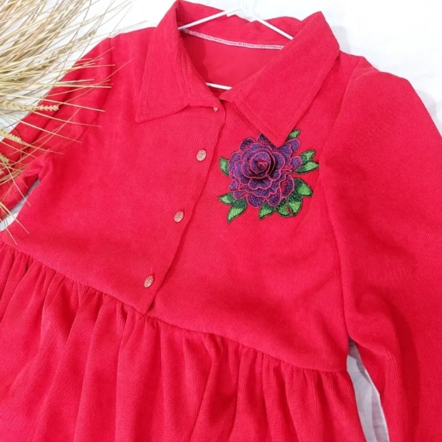 پیراهن قرمز گل برجسته