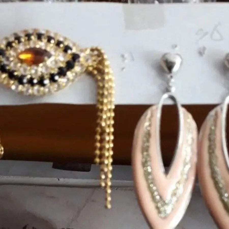 پک گوشواره وگل سینه