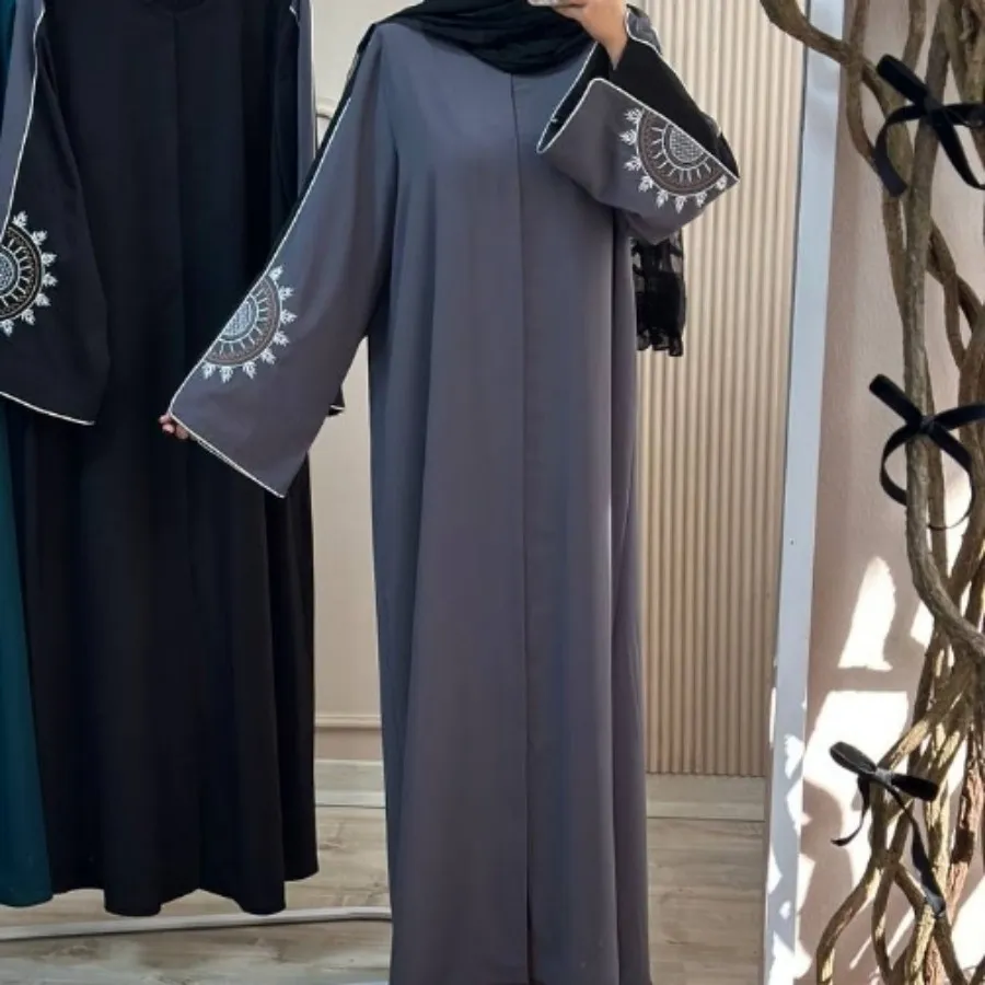 مانتو عبایی بلند طوسی