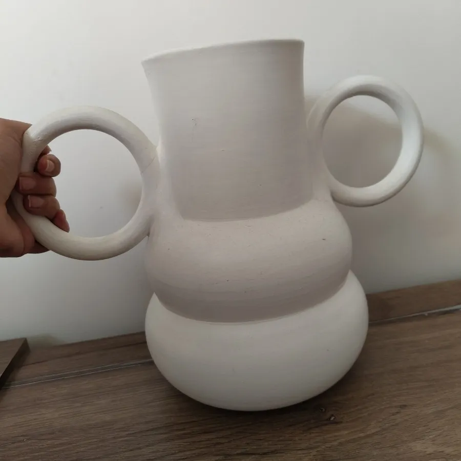 گلدان سفالی