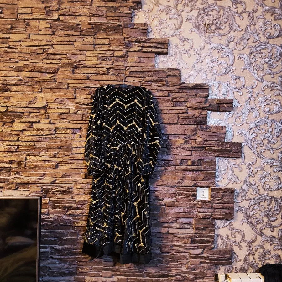 مانتومخمل جلوبسته یقه گرد