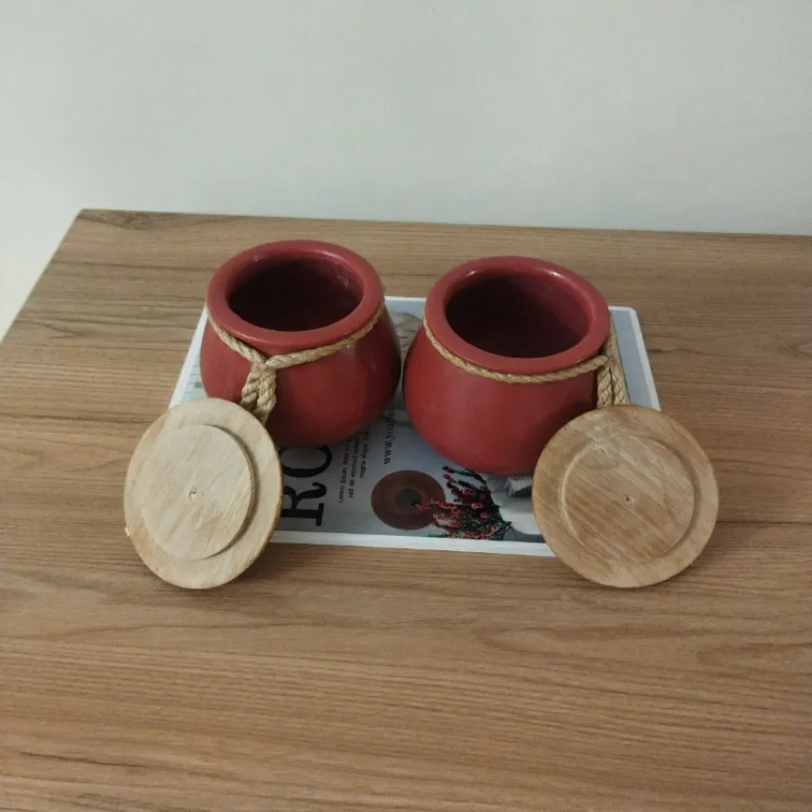 ظرف در دار چوبی