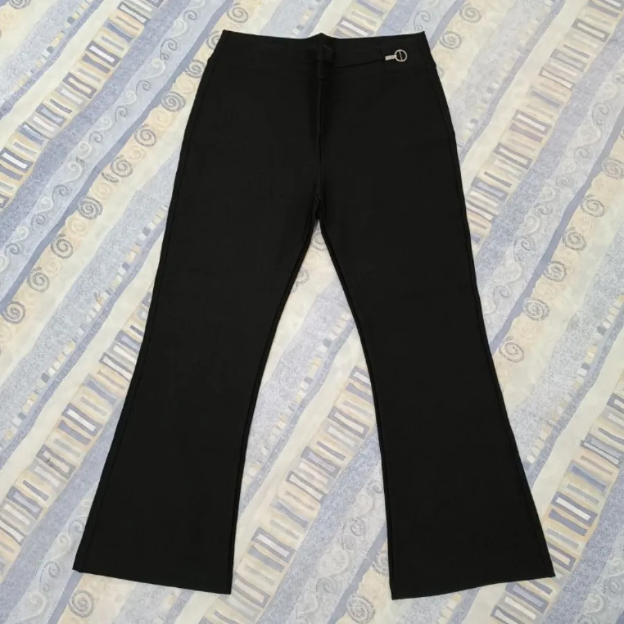 شلوار زنانه