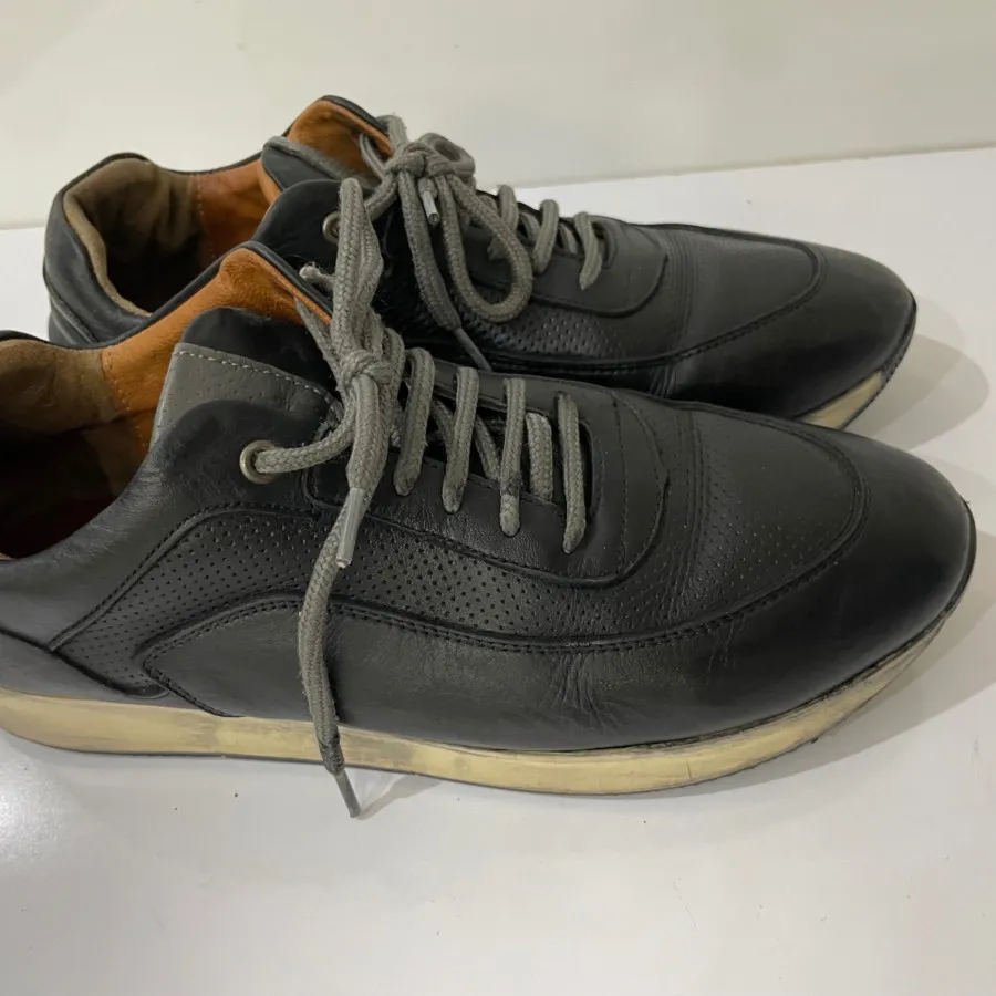 کتونی فوق طبی نوین چرم