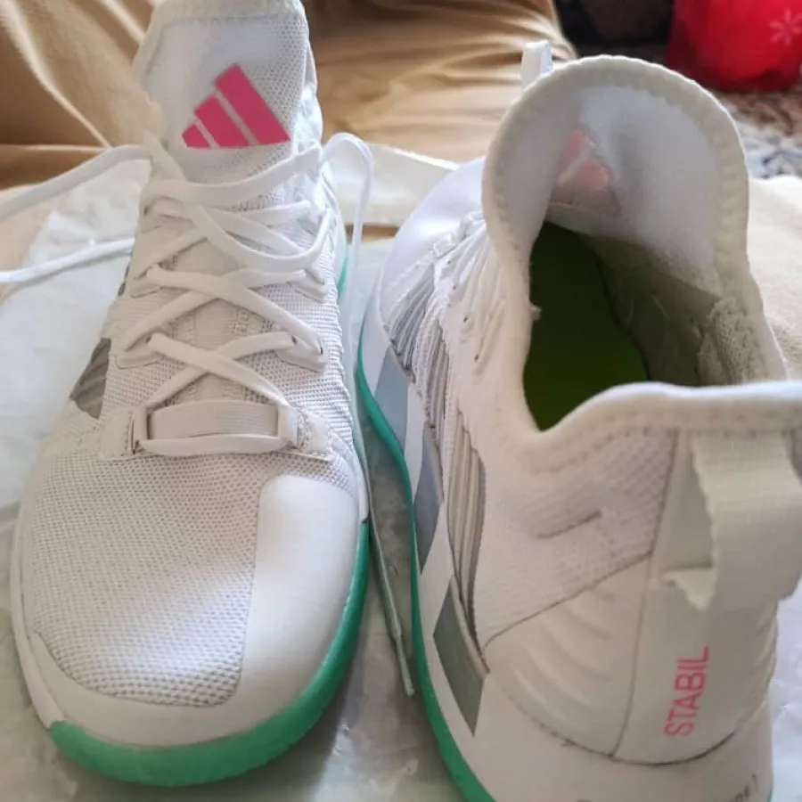 کفش آدیداس سفید