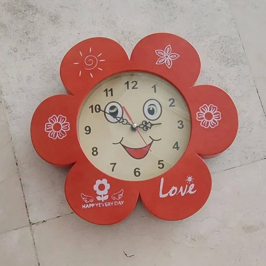 ساعت دیواری