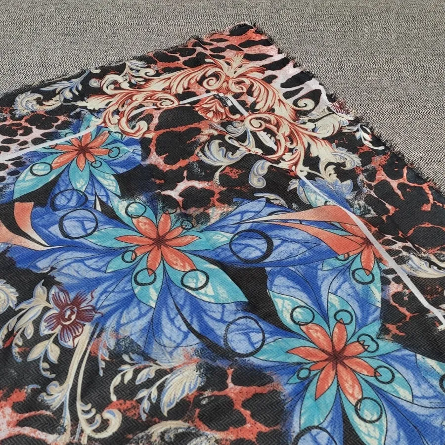 روسری نخی قواره بزرگ