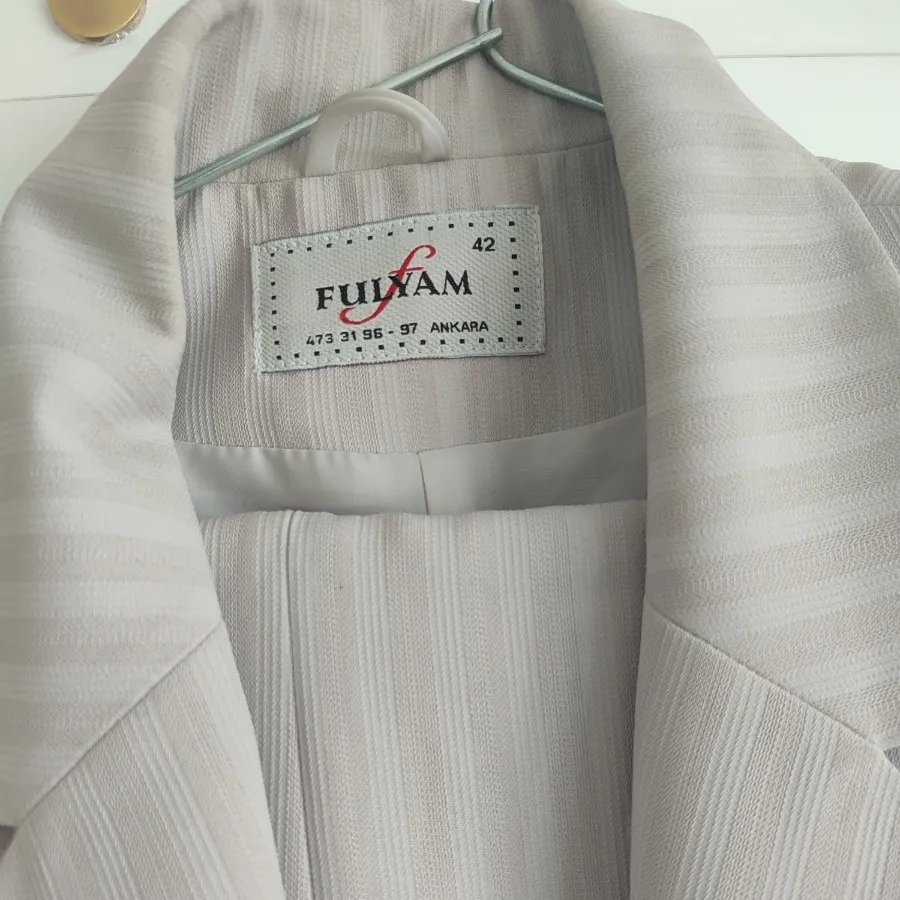 ست کت و شلوار