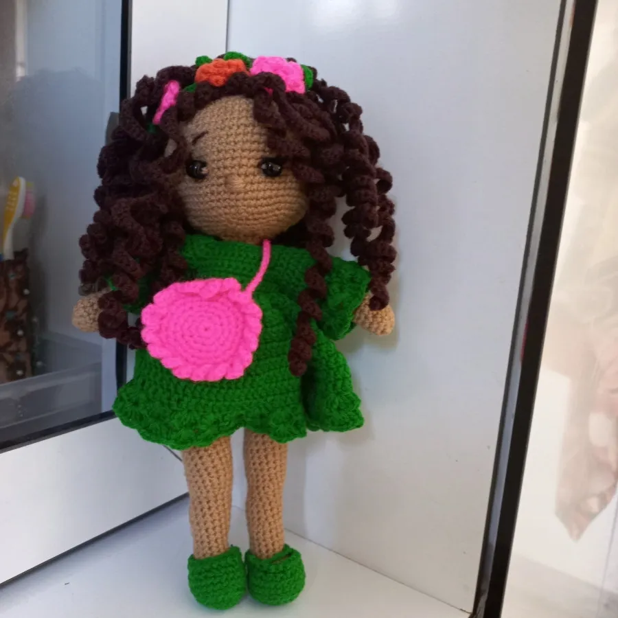 عروسک بسیار زیبا