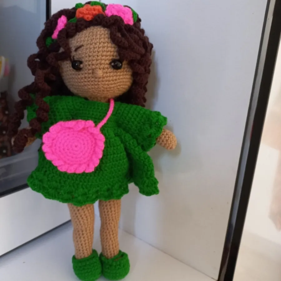 عروسک بسیار زیبا