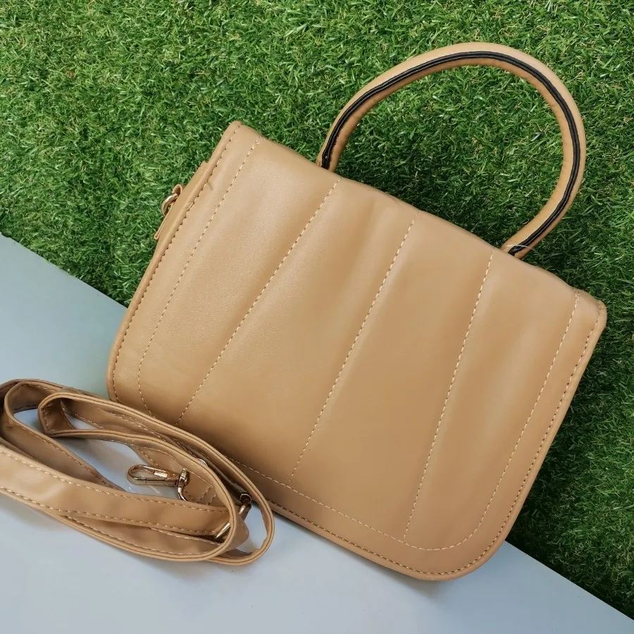 کیف مجلسی کرمی