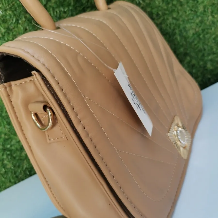 کیف مجلسی کرمی