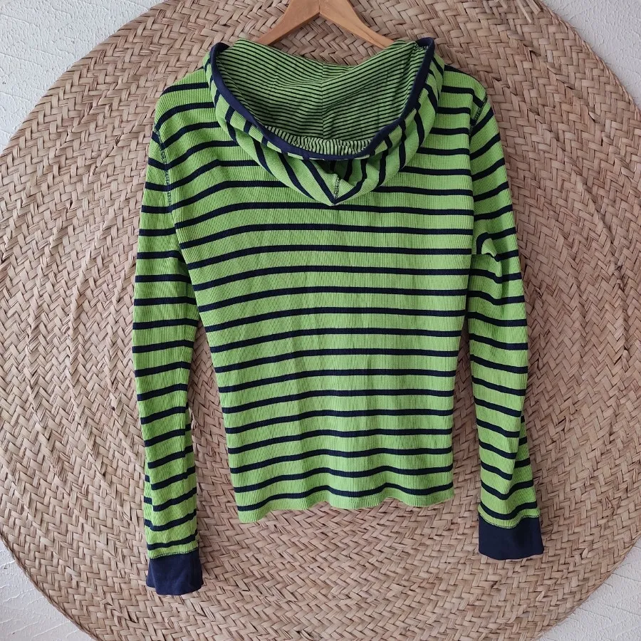 هودی کلاه دار