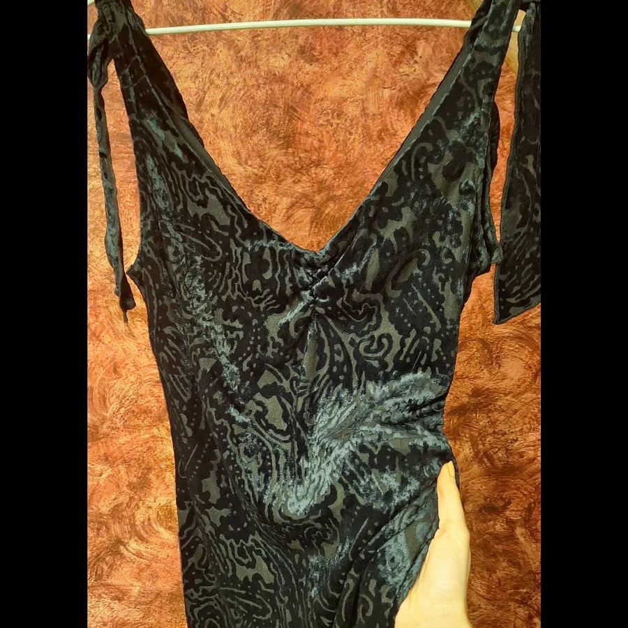 پیراهن مخمل اروپایی